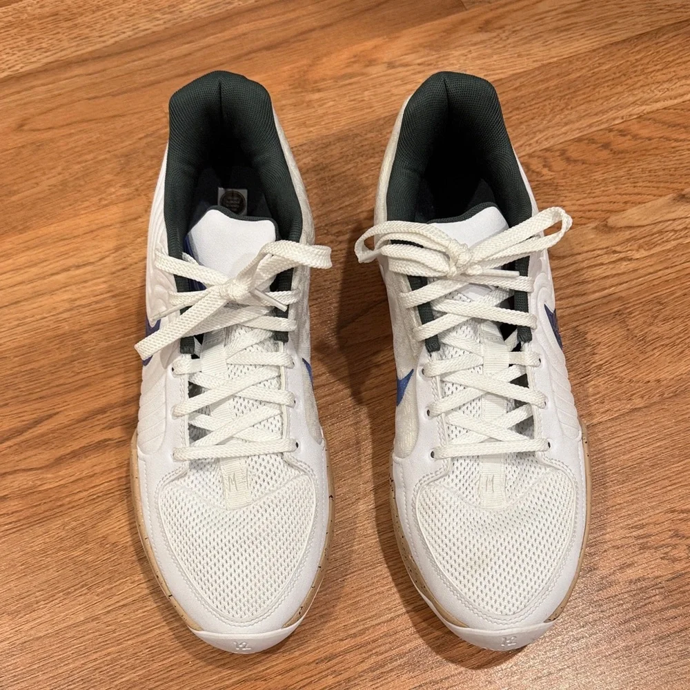 NIKE SNEAKER - Picture 2 of 6